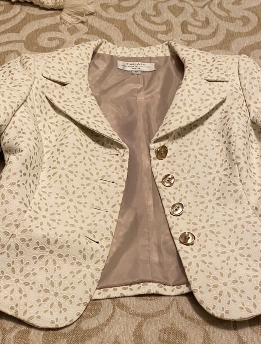 Tahari Arthur S. Levine Petite 4 Cream Gold Jacquard Structured Career Blazer - Picture 11 of 11